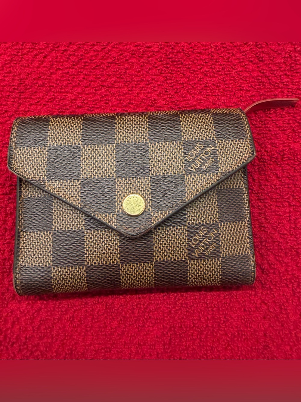 Louis Vuitton Victorine Wallet Damier Ebene Red Interior